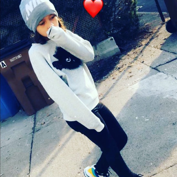 Meet your Posher, Robin - Picture 6 of 8